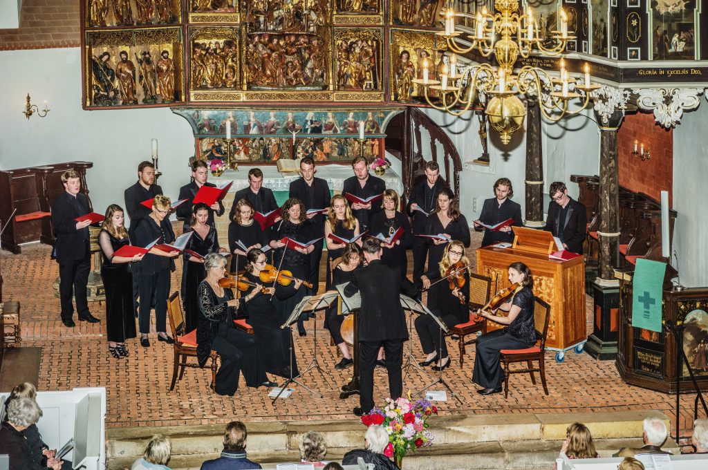 44  2016-07-08 Kloster Lüne The Oxford Bach Soloists  (07)